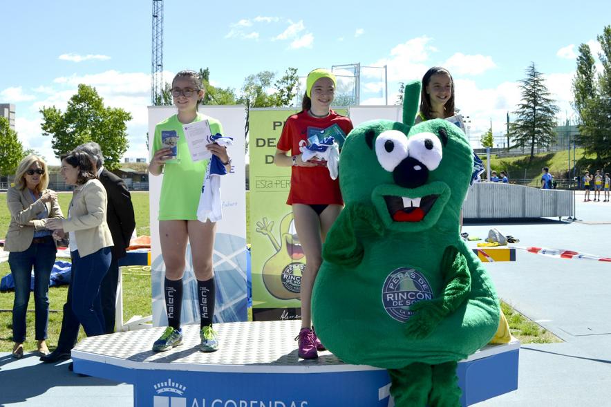 XVIIº Torneo de Atletismo Colegio Base -Pódium femenino.