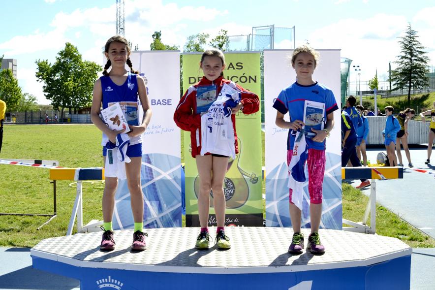 XVIIº Torneo de Atletismo Colegio Base - Pódium infantil femenino.