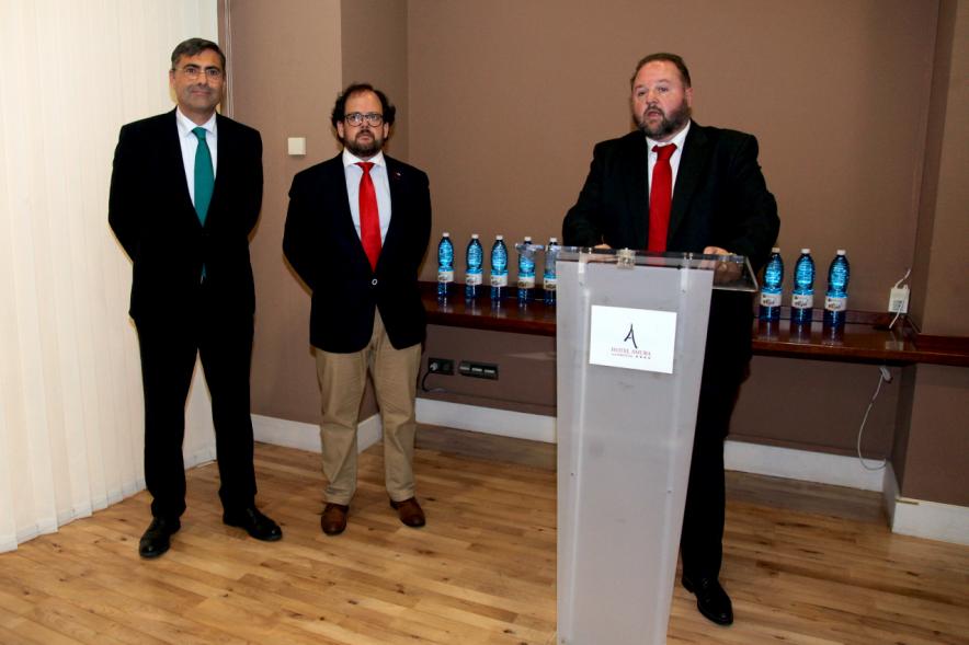 Presentación Nuevo Autobús Transporte Interempresas - Discurso de un representante de Interempresa.