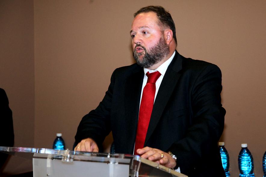 Presentación Nuevo Autobús Transporte Interempresas - Discurso de un representante de Interempresas.