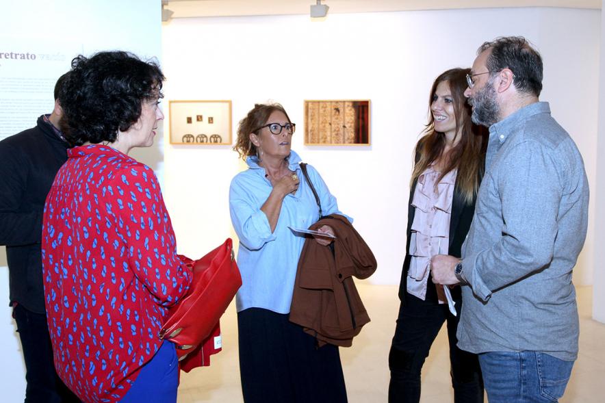 Autoridades y autor en la Inauguración Exposición "Autorretrato Vació" -2019