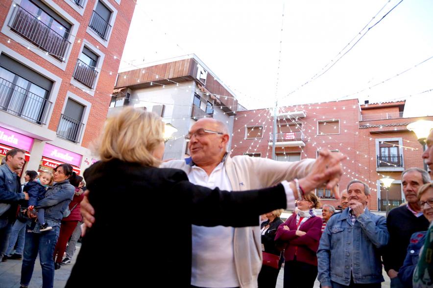 Pareja bailando