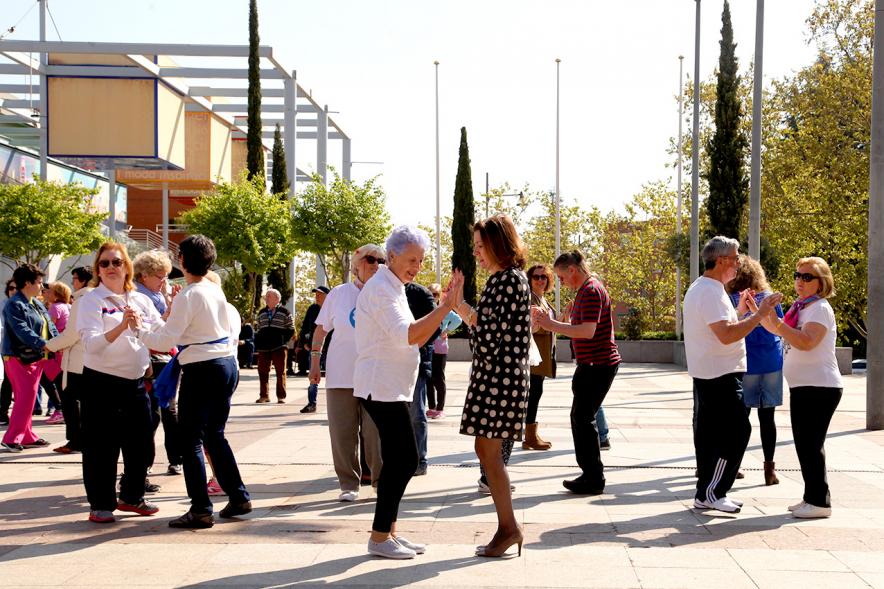 Participantes en la clase de baile para mayores - 2020