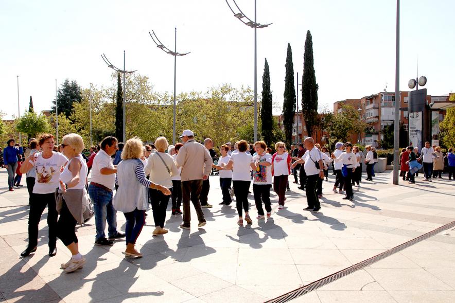 Participantes en la clase de baile para mayores - 2020