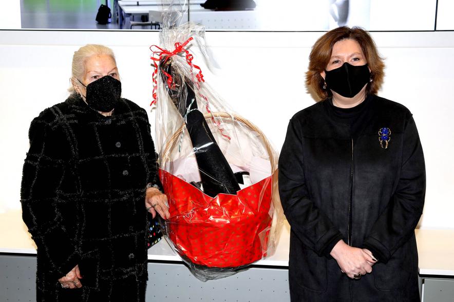 Premiado y autoridad. Premios Decoración de Balcones Navideños -2020