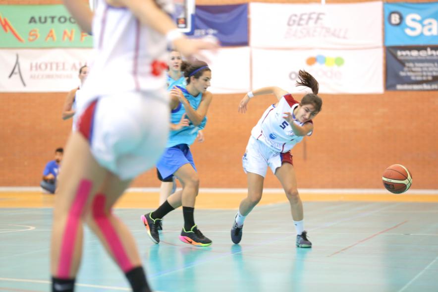 Torneo Antonio de la Serna de Baloncesto - Imagen de un momento del partido.