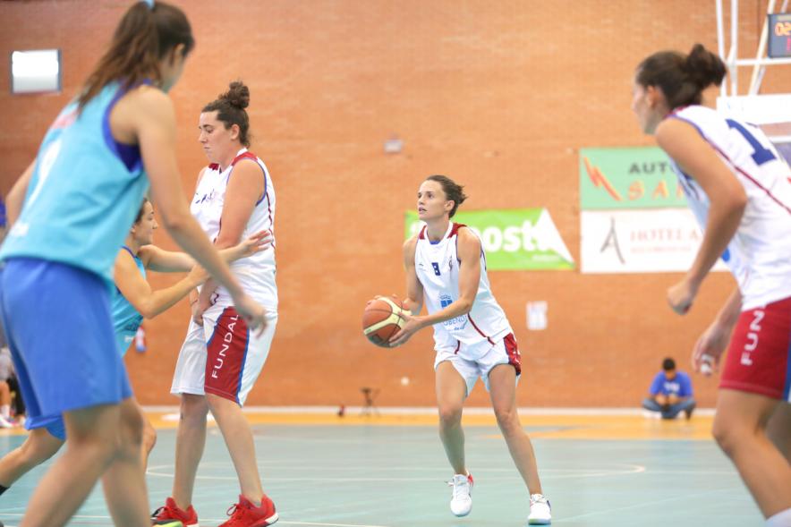 Torneo Antonio de la Serna de Baloncesto - Imagen de un momento del partido.