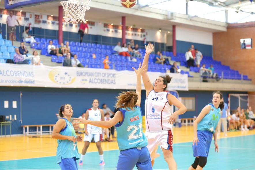Torneo Antonio de la Serna de Baloncesto - Imagen de un momento del partido.