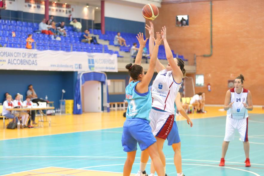 Torneo Antonio de la Serna de Baloncesto - Imagen de un momento del partido.