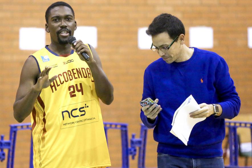 Presentación Equipos y 30 Aniversario Club Baloncesto - Discurso de uno de los jugadores principales.