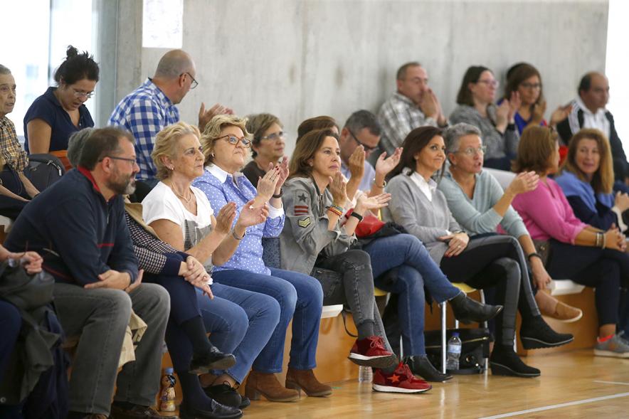 Celebración Título de Campeón de España Baloncesto FEDDI - Primer Partido de Liga FEMADDI-AFANDICE - Imagen de la primera fila de las autoridades municipales.