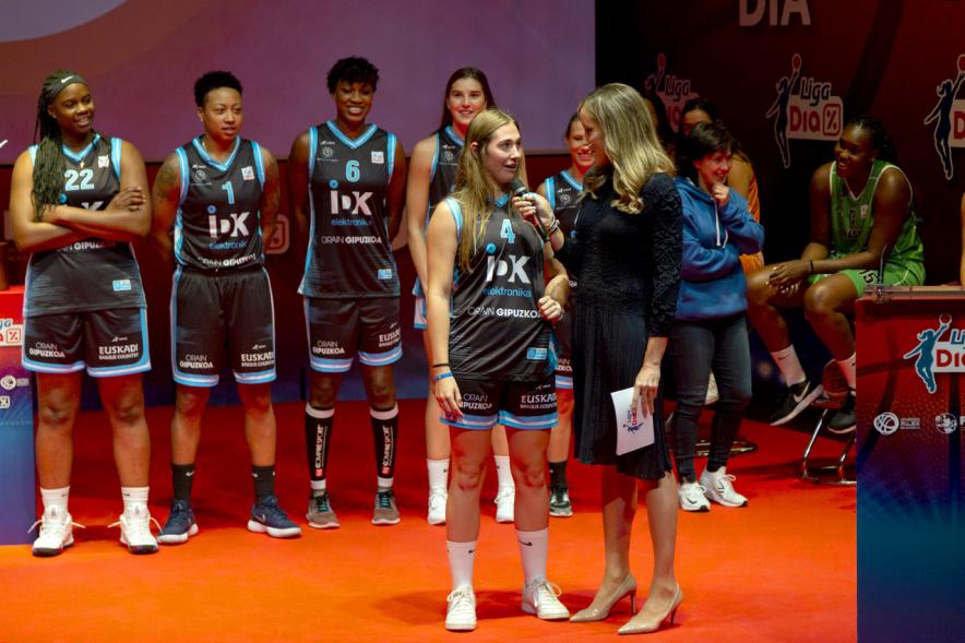 Presentación SuperLiga Femenina de Baloncesto DIA - Entrevista a una jugadora del Guipúzcoa.
