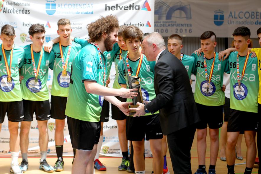 Campeonato de España Juvenil de Balonmano - Imagen de la entrega de premios.