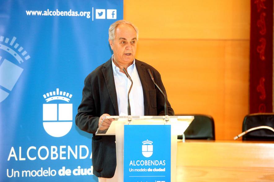 Recepción Equipo de Baloncesto por su Ascenso de Liga - Discurso de agradecimiento  de Vicente Hontagas, presidente del club.