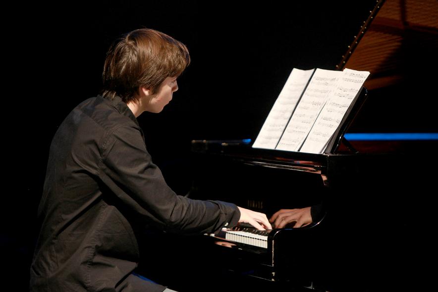 VIIª Entrega de las Becas de Música -  Solista de piano. 
