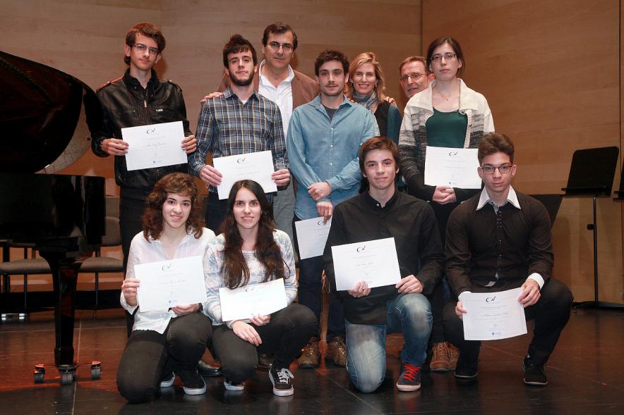 VIIª Entrega de las Becas de Música -  Posado de los becados. 