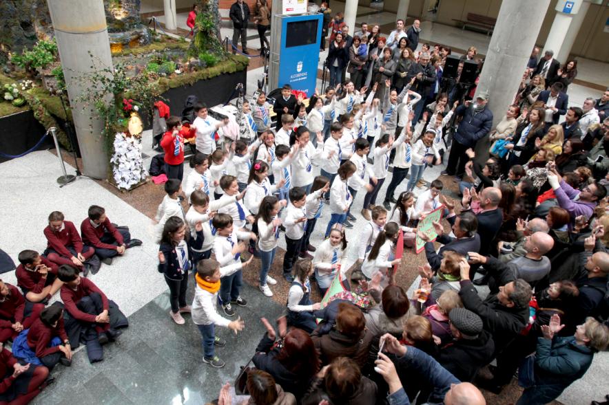 Coro infantil durante el evento