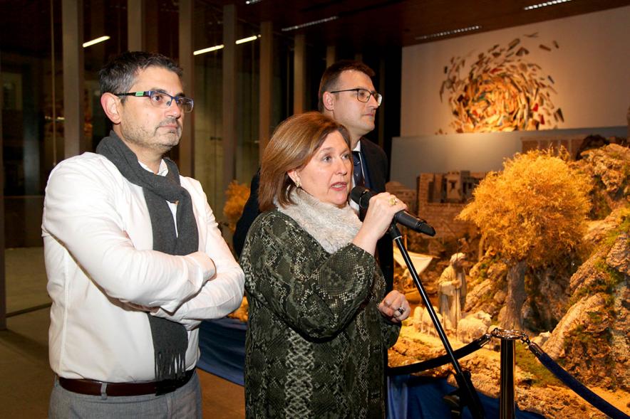 Alcalde Rafael Sanchez, concejales Rosario Tamayo y Miguel Angel Arranz. Inauguración del Belén Municipal en el Centro de Arte -2019