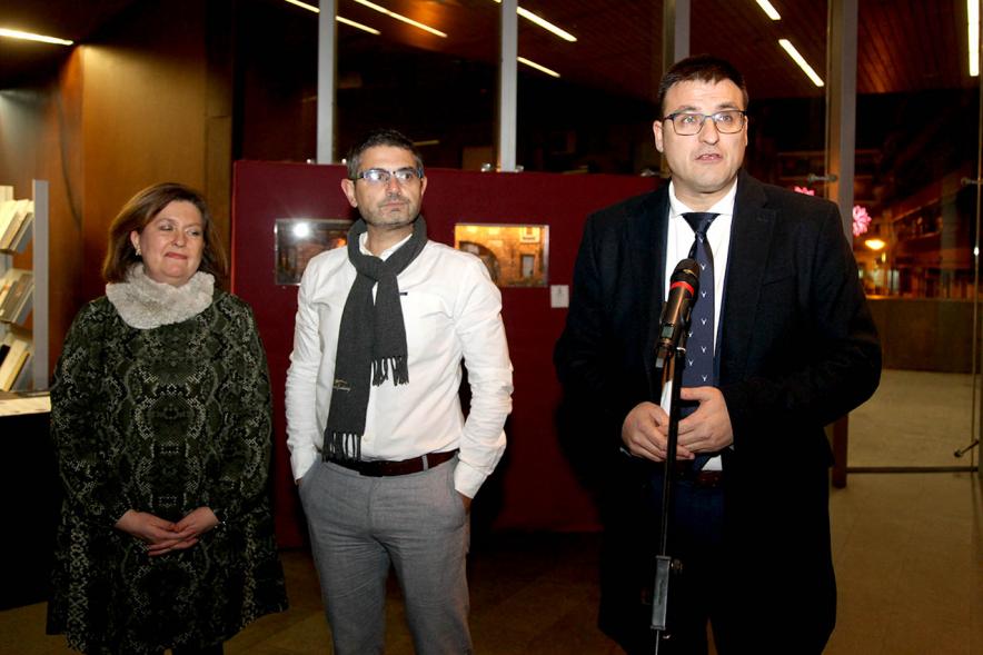 Alcalde Rafael Sanchez, concejales Rosario Tamayo y Miguel Angel Arranz. Inauguración del Belén Municipal en el Centro de Arte -2019