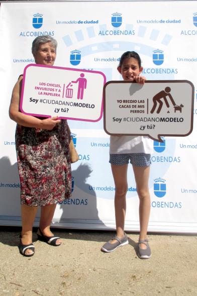Día del Medio Ambiente - Bocadillos - Participantes con mensajes cívicos.