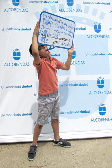 Día del Medio Ambiente - Bocadillos - Ciudadano con su mensaje medioambiental.