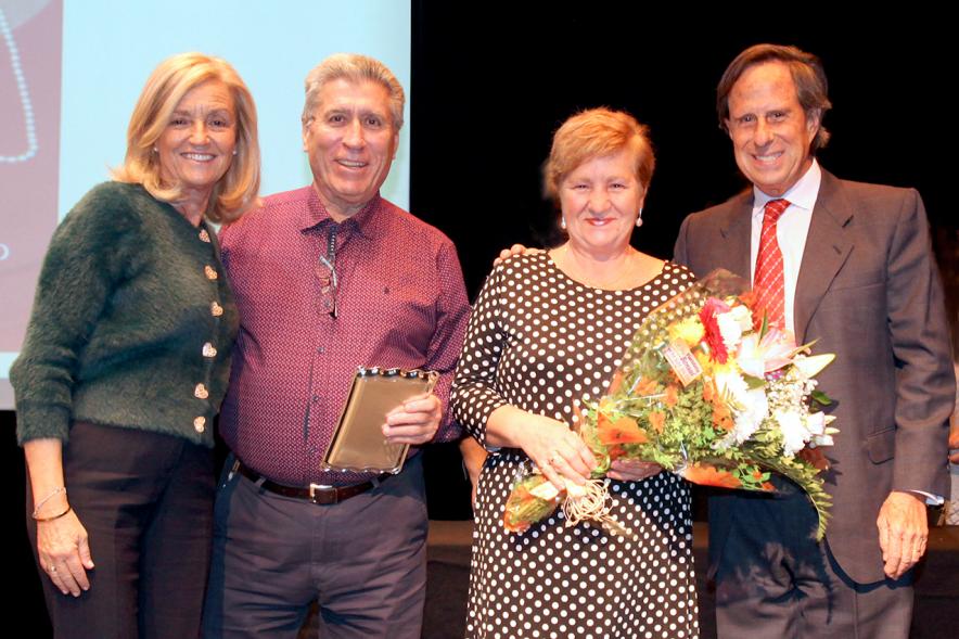 Alcalde Ignacio de Vinuesa junto a Pareja Homenajeada. 