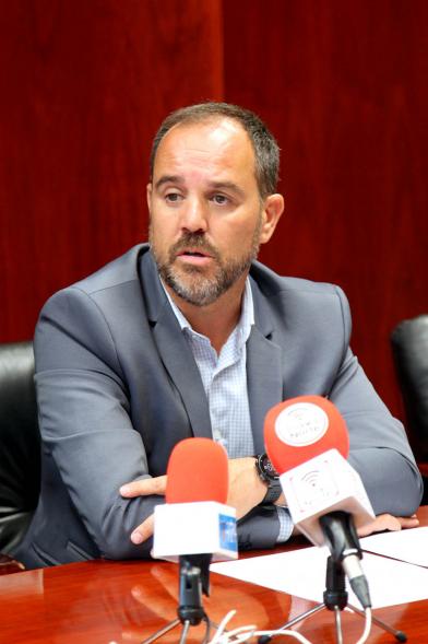 Presentación del Campeonato Europeo de Boxeo Femenino - Imagen de un momento de la presentación donde podemos ver el directo general de Deportes de la Comunidad de Madrid Javier Orcaray.