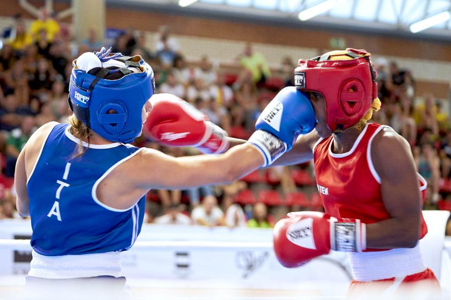 Inauguración Campeonato de Boxeo Amateur Femenino -  Imagen de un momento de un combate del Campeonato de Boxeo Amateur Femenino.