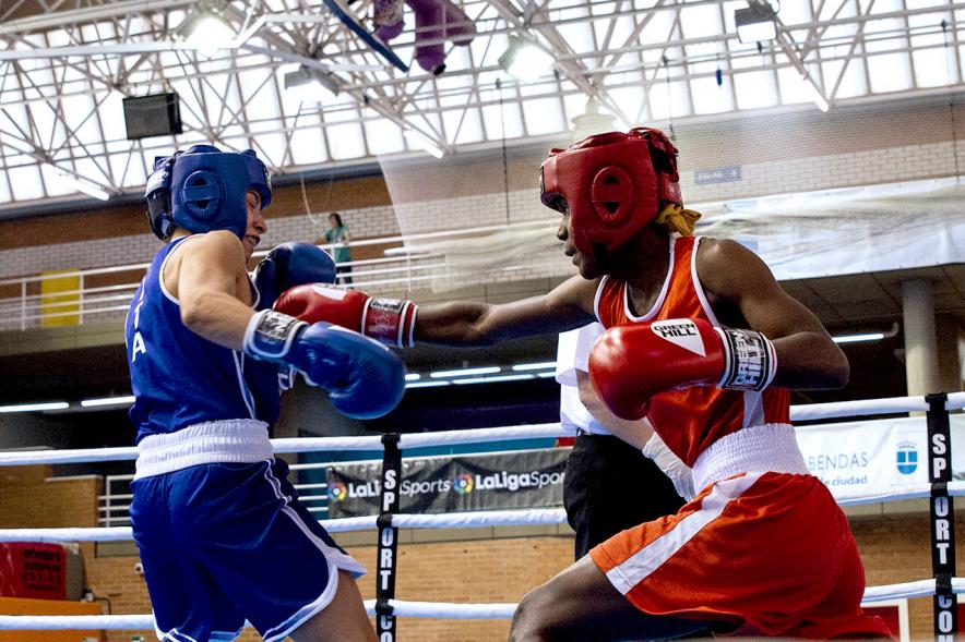 Inauguración Campeonato de Boxeo Amateur Femenino - Imagen de un momento de un combate del Campeonato de Boxeo Amateur Femenino.