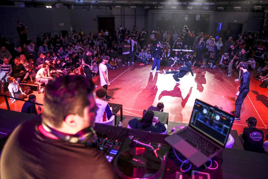 DJ. Competición de Break Dance en La Esfera - 2020