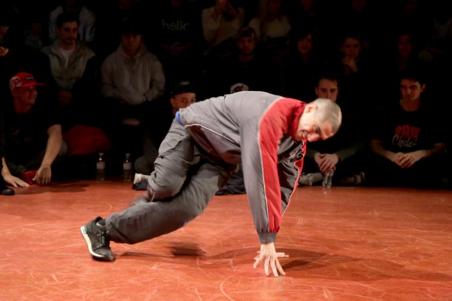 Bailarín de Break dance. 