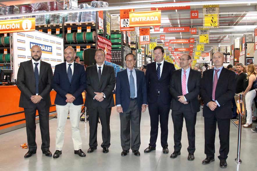 Alcalde Ignacio de Vinuesa y autoridades en la inauguración – 2019