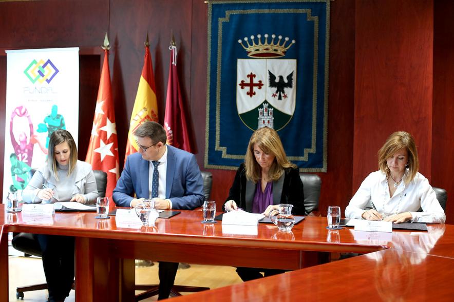 Momento de la firma