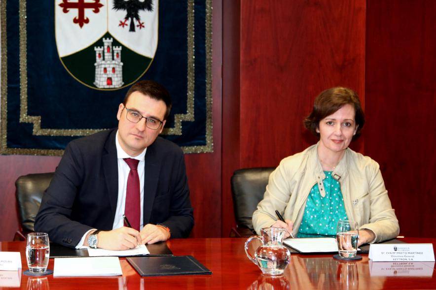 Momento de la firma