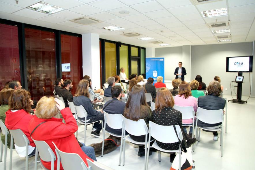 Evento visto desde detrás del público