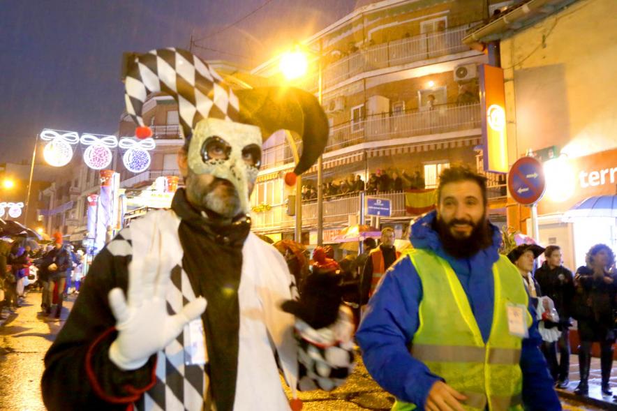Cabalgata de Reyes 2018 - Imagen de personas participantes en el desfile que van disfrazados.