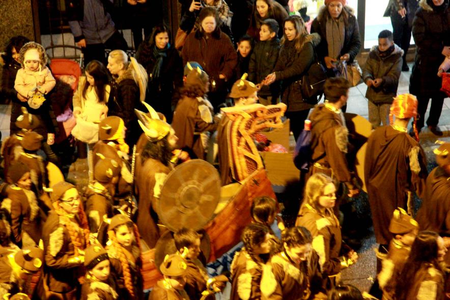 Cabalgata de Reyes 2017 - Imagen de personajes participantes en el desfile.