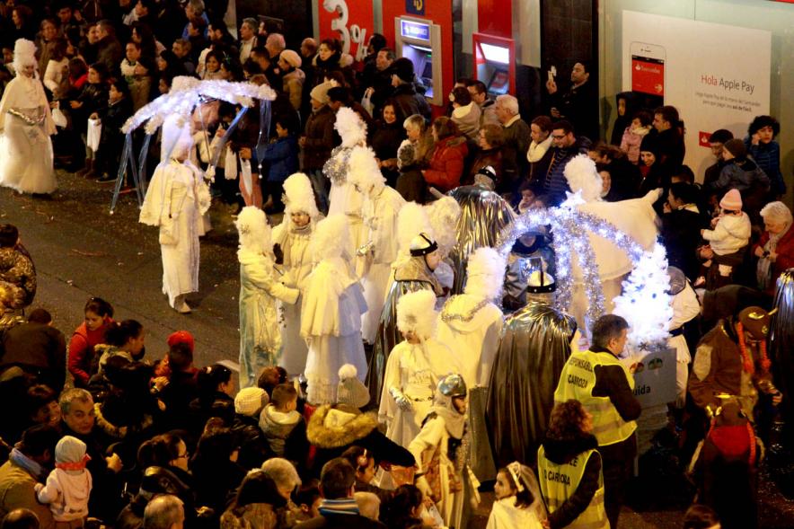 Cabalgata de Reyes 2017 - Imagen de personajes participantes en el desfile.