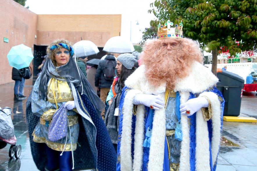 Cabalgata de Reyes 2018 - Imagen del Gaspar acompañado de su paje.