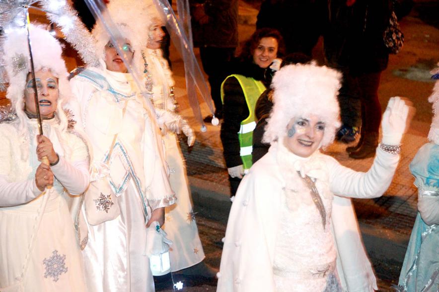 Cabalgata de Reyes 2017 - Imagen de personajes participantes en el desfile.