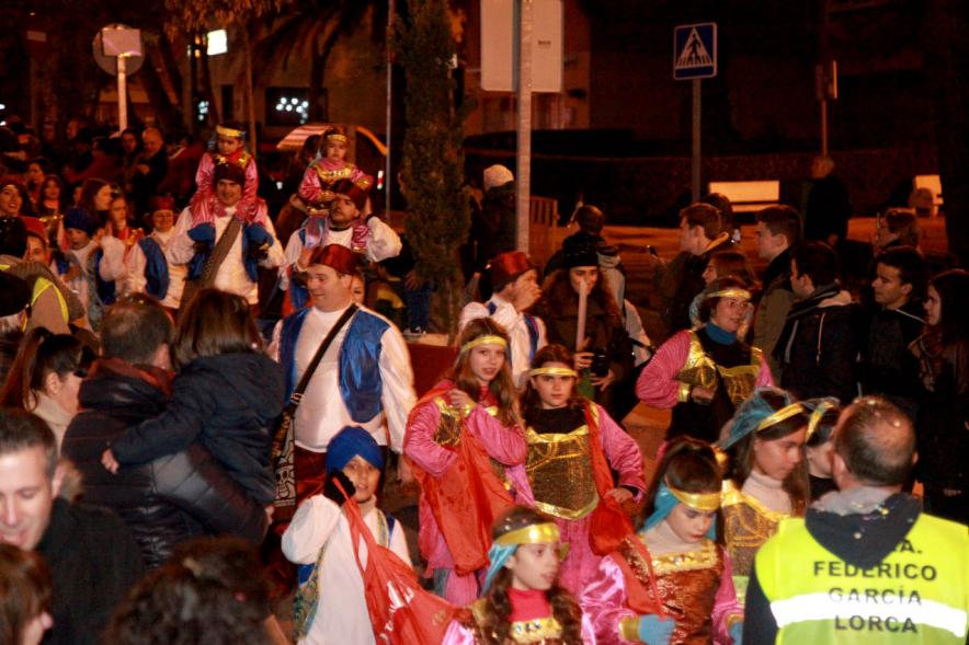 Cabalgata de Reyes 2017 - Imagen de personajes participantes en el desfile.