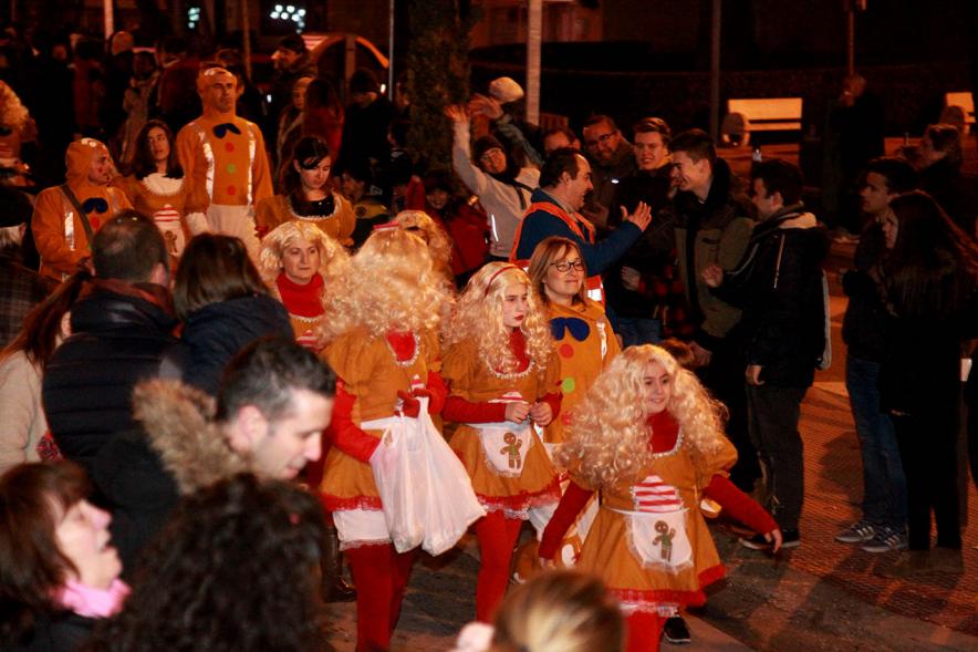 Cabalgata de Reyes 2017 - Imagen de personajes participantes en el desfile.