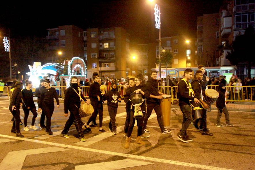 Cabalgata de Reyes 2017 - Imagen de personajes participantes en el desfile.