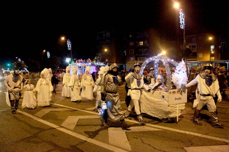 Cabalgata de Reyes 2017 - Imagen de personajes participantes en el desfile.