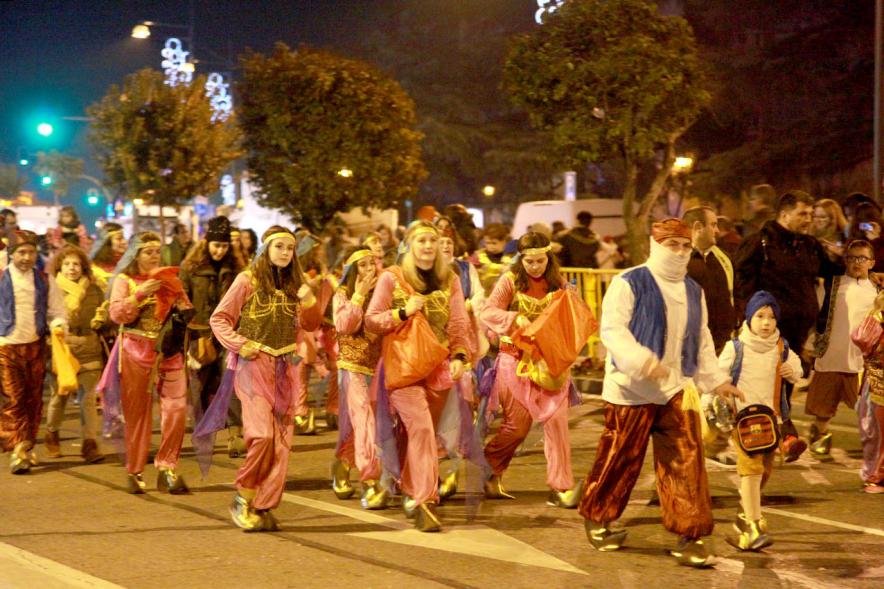 Cabalgata de Reyes 2017 - Imagen de personajes participantes en el desfile.