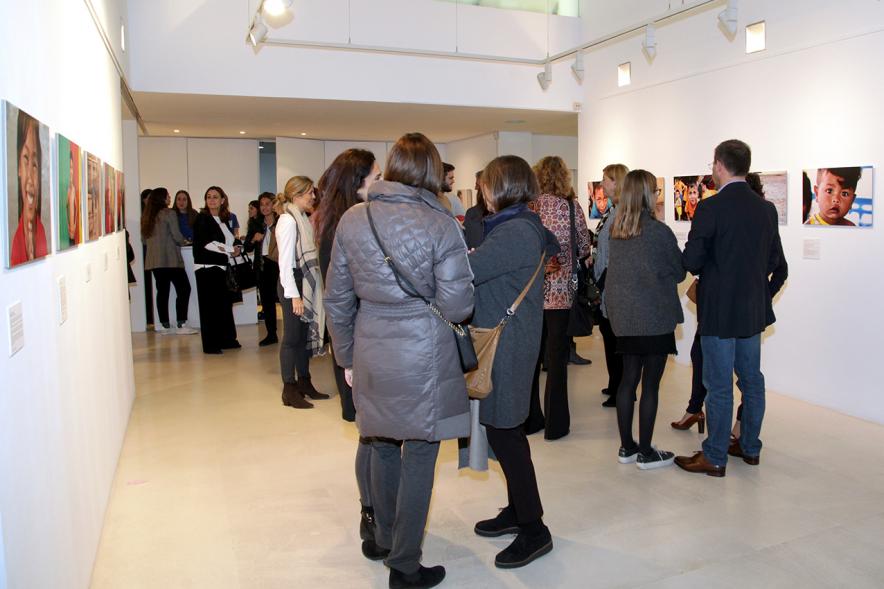 Visitantes Exposición "El Futuro de Camboya"