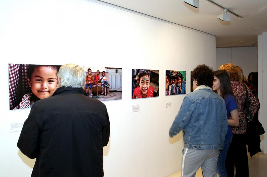 Visitantes Exposición "El Futuro de Camboya"