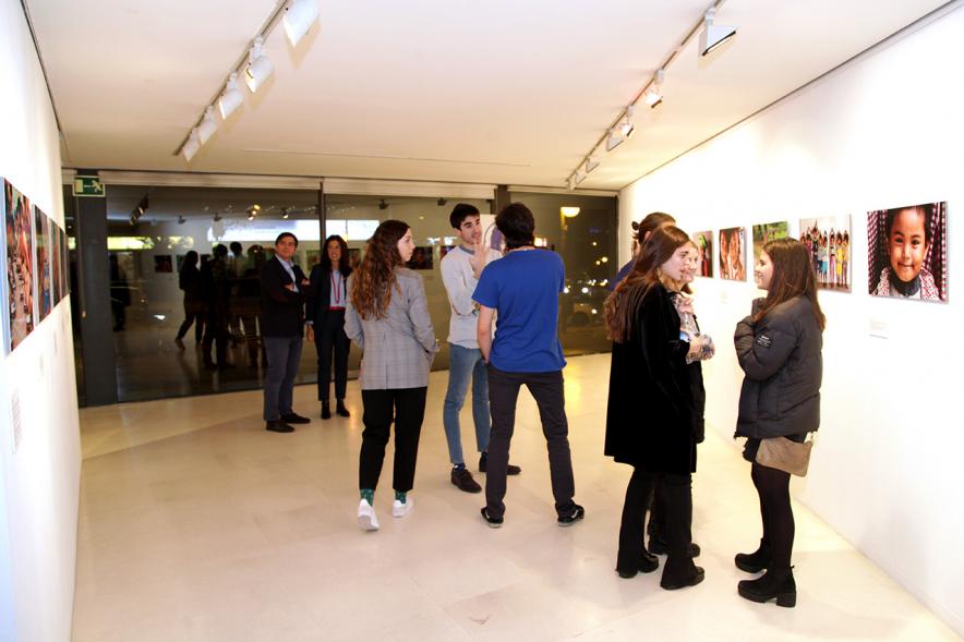 Visitantes Exposición "El Futuro de Camboya"