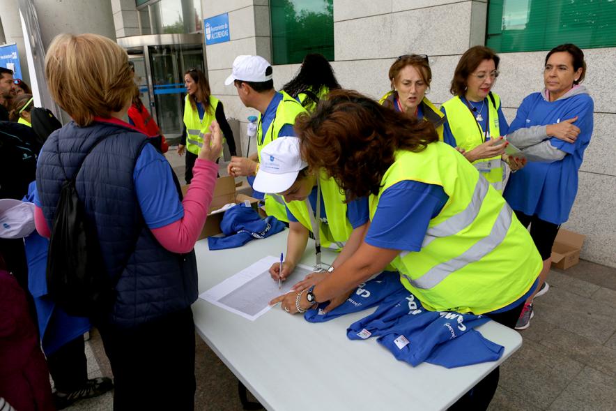 Semana del Mayor 2018 - Marcha Caminando Juntos - Imagen mesa donde los participantes se inscriben para la marcha.