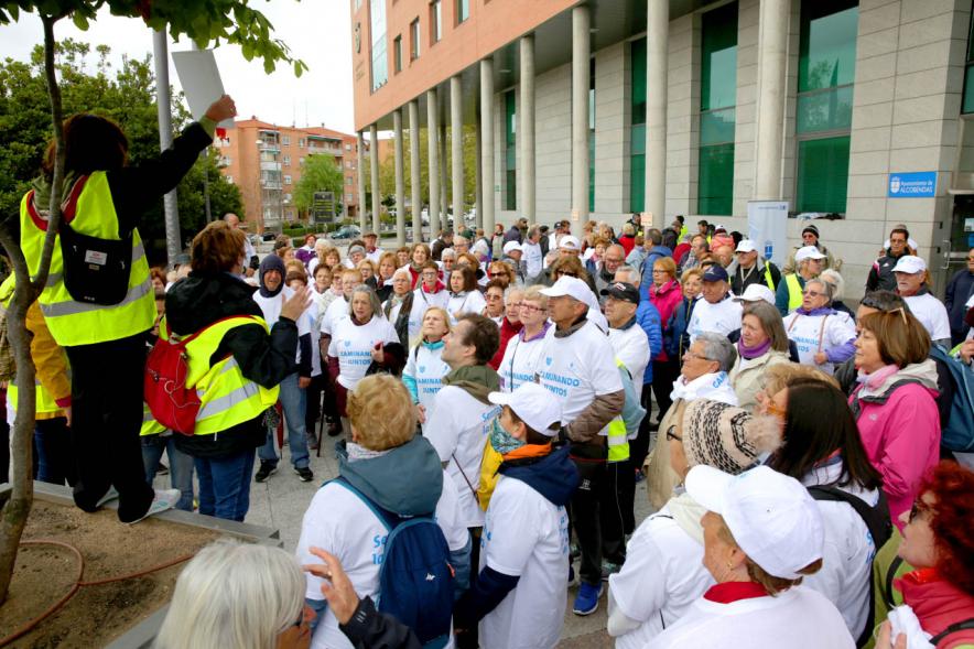 Participantes de la caminata. Semana del Mayor 2019 